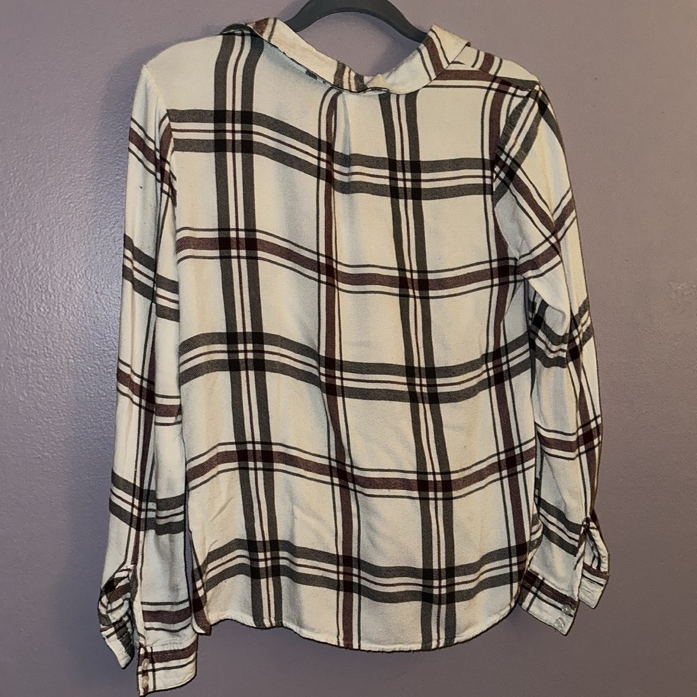 Thread & Supply button down - Picture 4 of 4